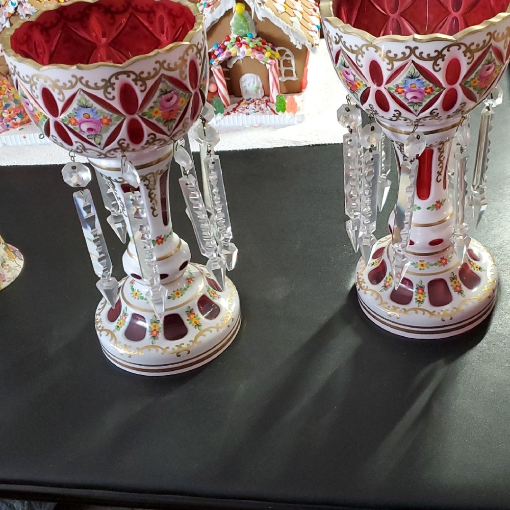 Beautiful Red and White Ornate chalis